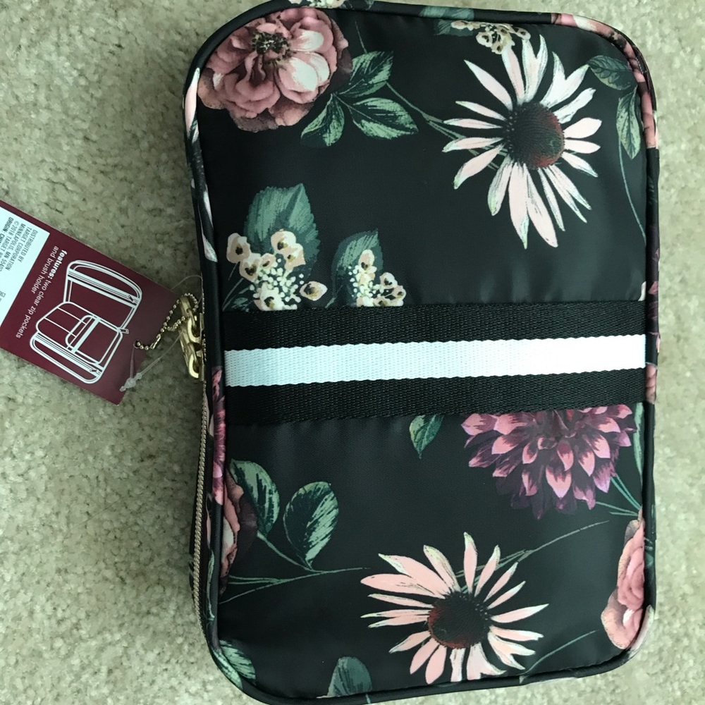 Sonia kashuk cosmetic case/bag